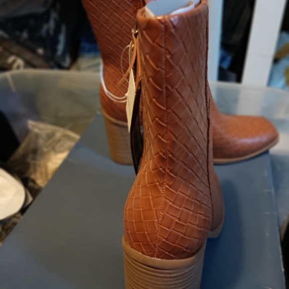 Arden mid boot universal thread wo sz9.5 - Picture 8 of 10